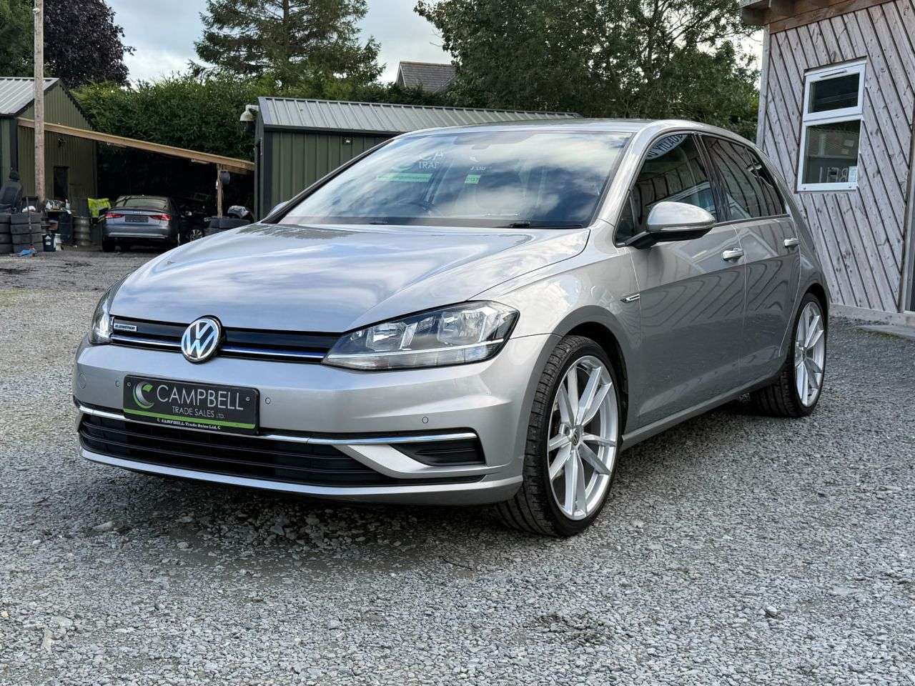 A 2018 VOLKSWAGEN GOLF 1.5 TSI EVO SE Nav Hatchback 5dr Petrol Manual Euro 6 (s/s) (130 ps) A 2018 VOLKSWAGEN GOLF 1.5 TSI EVO SE Nav Hatchback 5dr Petrol Manual Euro 6 (s/s) (130 ps)