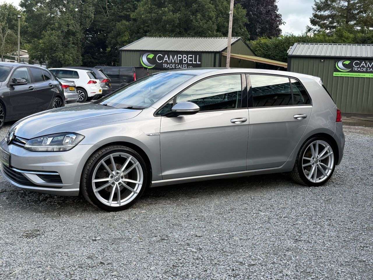 A 2018 VOLKSWAGEN GOLF 1.5 TSI EVO SE Nav Hatchback 5dr Petrol Manual Euro 6 (s/s) (130 ps) A 2018 VOLKSWAGEN GOLF 1.5 TSI EVO SE Nav Hatchback 5dr Petrol Manual Euro 6 (s/s) (130 ps)