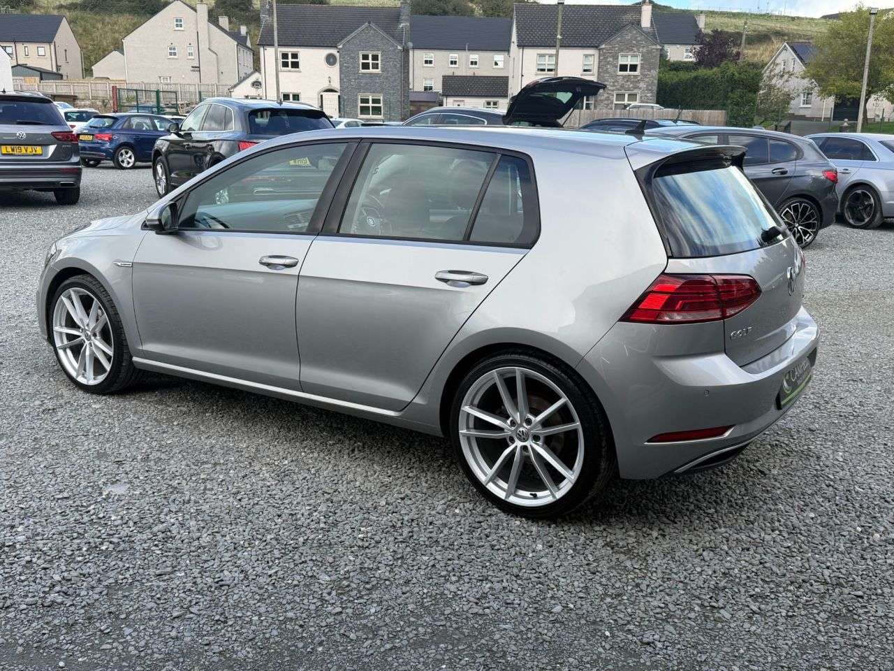 A 2018 VOLKSWAGEN GOLF 1.5 TSI EVO SE Nav Hatchback 5dr Petrol Manual Euro 6 (s/s) (130 ps) A 2018 VOLKSWAGEN GOLF 1.5 TSI EVO SE Nav Hatchback 5dr Petrol Manual Euro 6 (s/s) (130 ps)