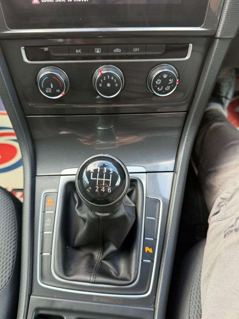 2018 VOLKSWAGEN GOLF 2018 VOLKSWAGEN GOLF