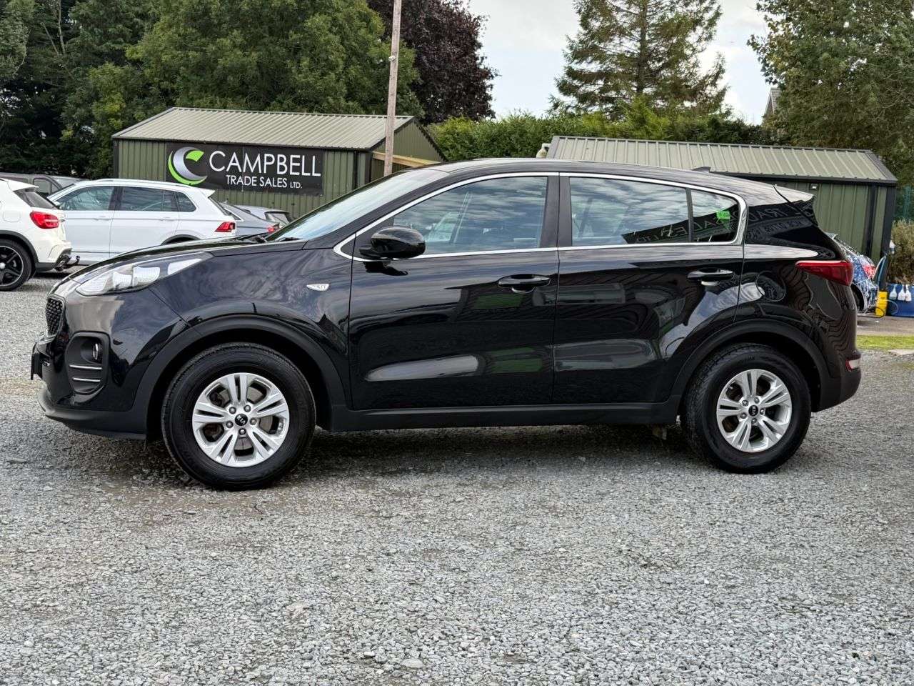 A 2016 KIA SPORTAGE 1.7 CRDi 1 SUV 5dr Diesel Manual Euro 6 (s/s) (114 bhp) A 2016 KIA SPORTAGE 1.7 CRDi 1 SUV 5dr Diesel Manual Euro 6 (s/s) (114 bhp)