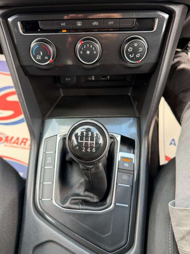 2017 VOLKSWAGEN TIGUAN 2017 VOLKSWAGEN TIGUAN