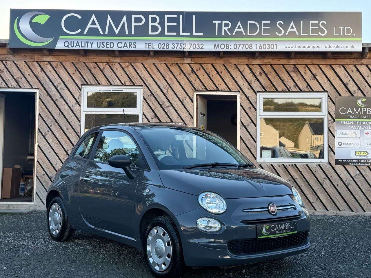 A 2018 FIAT 500 POP A 2018 FIAT 500 POP