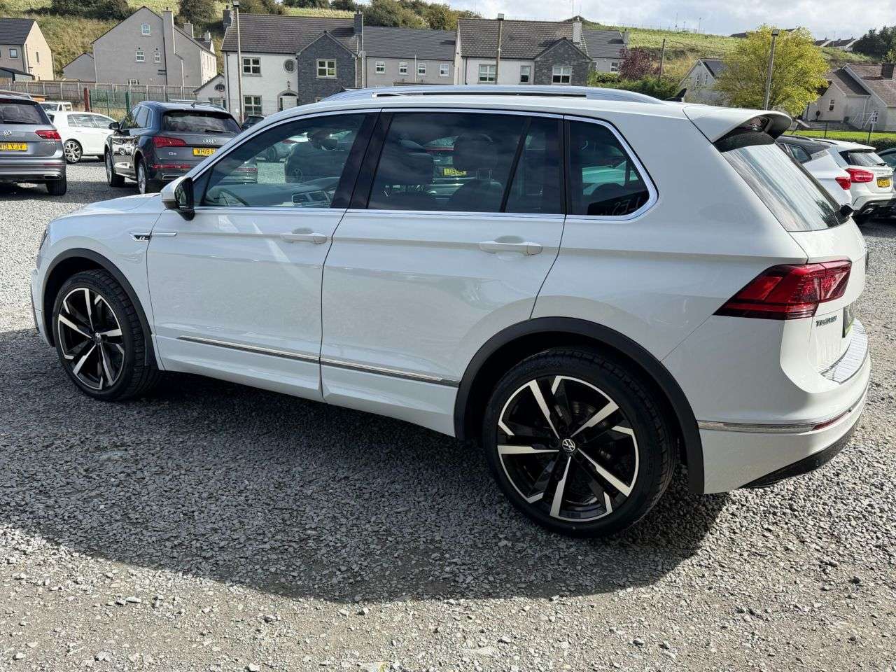 2017 VOLKSWAGEN TIGUAN 2017 VOLKSWAGEN TIGUAN