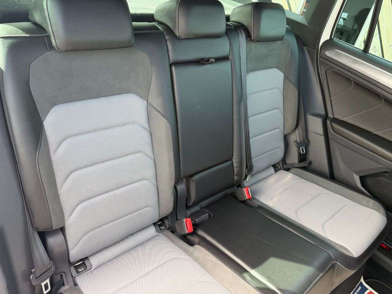 2017 VOLKSWAGEN TIGUAN 2017 VOLKSWAGEN TIGUAN