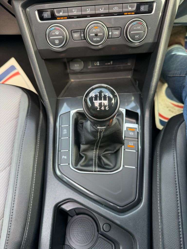 2017 VOLKSWAGEN TIGUAN 2017 VOLKSWAGEN TIGUAN