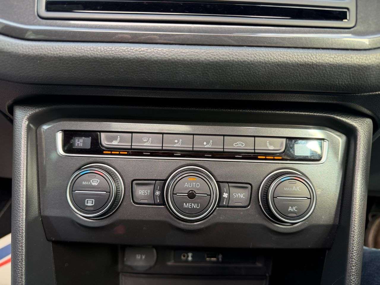 2017 VOLKSWAGEN TIGUAN 2017 VOLKSWAGEN TIGUAN