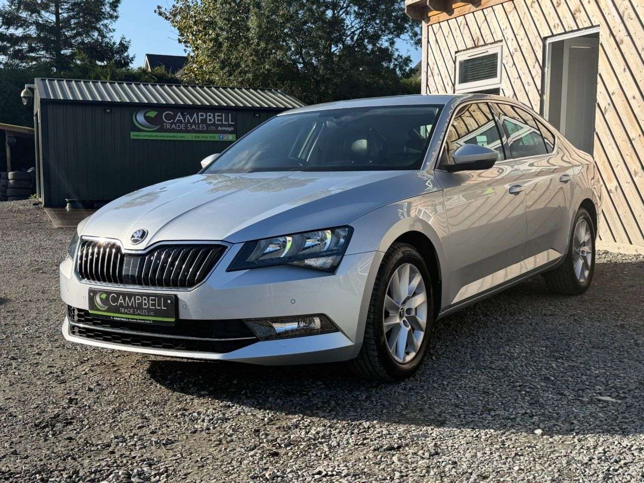 A 2018 SKODA SUPERB 1.6 TDI SE Technology Hatchback 5dr Diesel DSG Euro 6 (s/s) (120 ps) A 2018 SKODA SUPERB 1.6 TDI SE Technology Hatchback 5dr Diesel DSG Euro 6 (s/s) (120 ps)