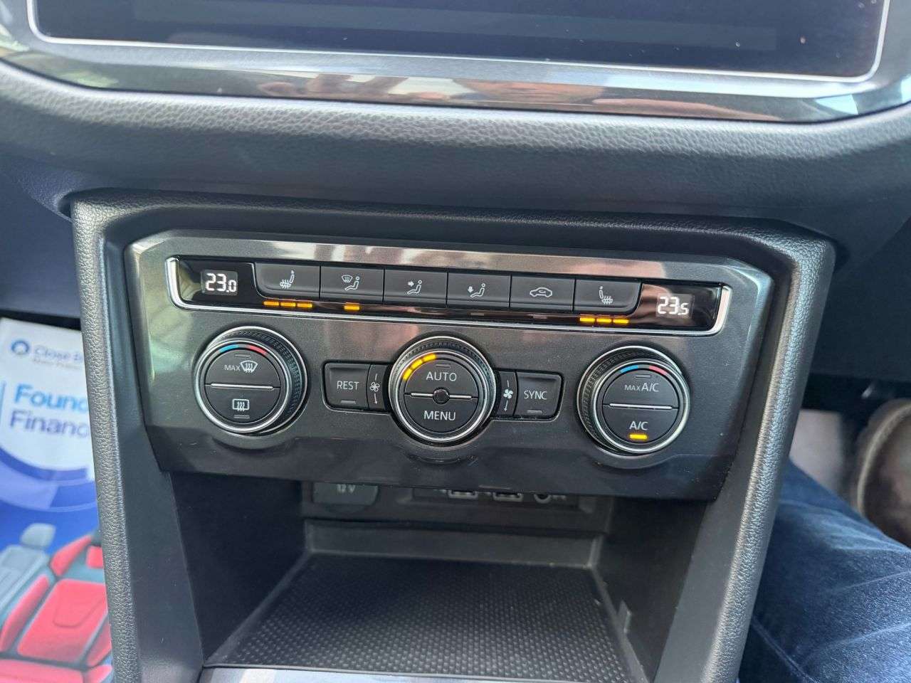 2018 VOLKSWAGEN TIGUAN 2018 VOLKSWAGEN TIGUAN
