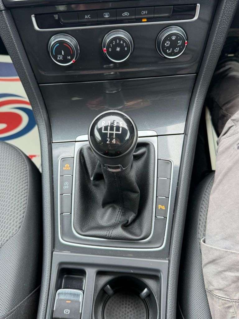 2020 VOLKSWAGEN GOLF 2020 VOLKSWAGEN GOLF