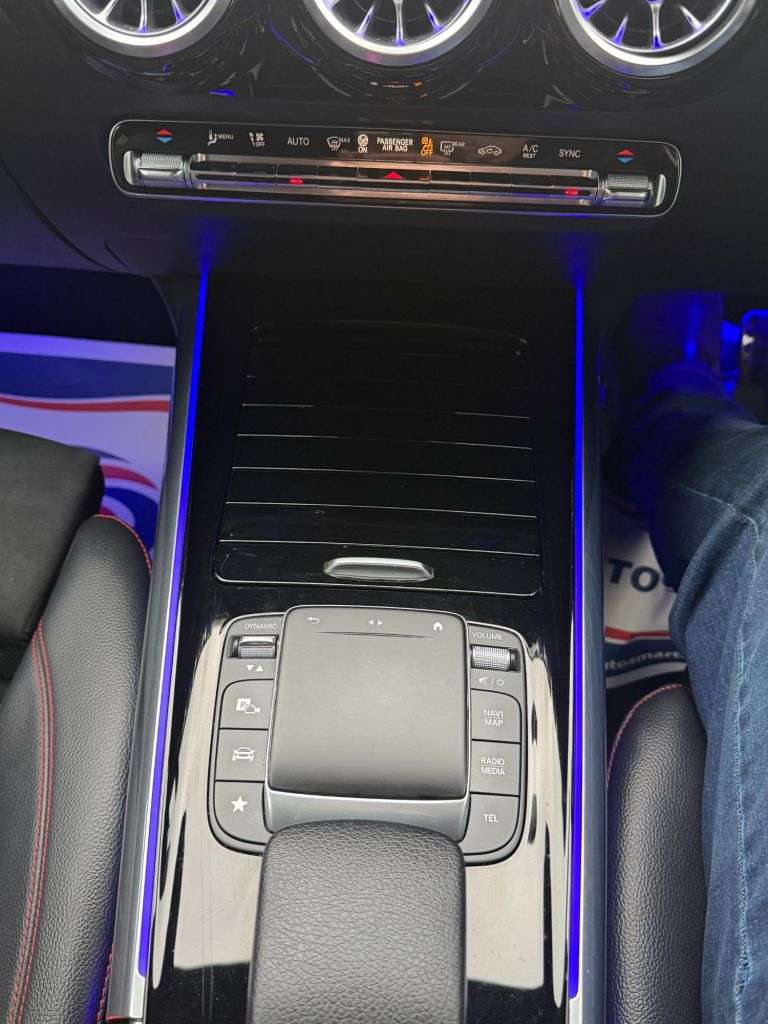 2021 MERCEDES-BENZ GLA 2021 MERCEDES-BENZ GLA
