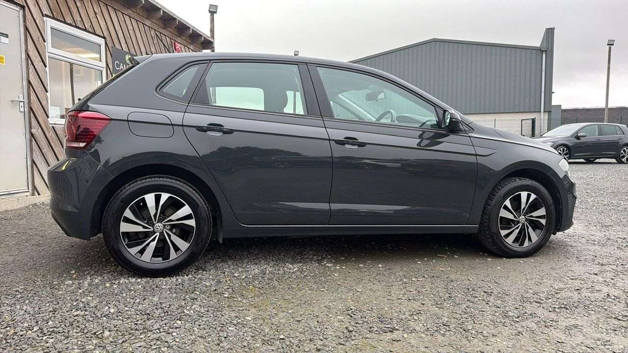 A 2019 VOLKSWAGEN POLO 1.0 TSI GPF SE Hatchback 5dr Petrol Manual Euro 6 (s/s) (95 ps) A 2019 VOLKSWAGEN POLO 1.0 TSI GPF SE Hatchback 5dr Petrol Manual Euro 6 (s/s) (95 ps)