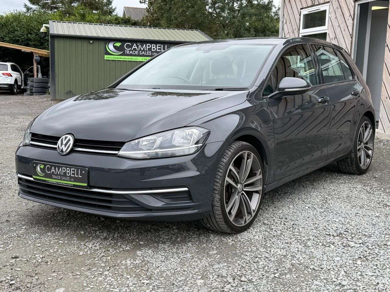 A 2018 VOLKSWAGEN GOLF 2.0 TDI SE Nav Hatchback 5dr Diesel DSG Euro 6 (s/s) (150 ps) A 2018 VOLKSWAGEN GOLF 2.0 TDI SE Nav Hatchback 5dr Diesel DSG Euro 6 (s/s) (150 ps)