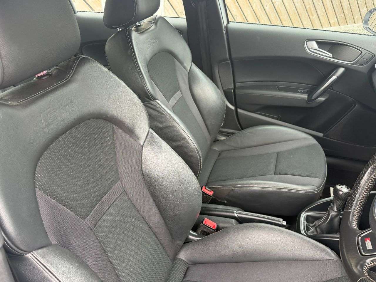 2016 AUDI A1 2016 AUDI A1