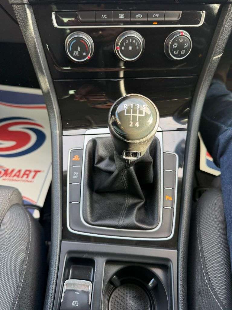 2017 VOLKSWAGEN GOLF 2017 VOLKSWAGEN GOLF