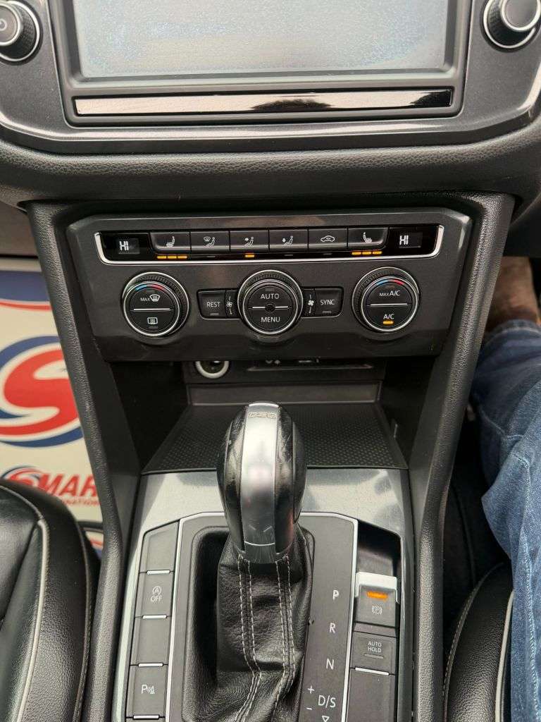 2017 VOLKSWAGEN TIGUAN 2017 VOLKSWAGEN TIGUAN