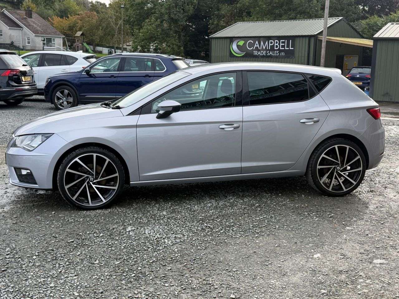 A 2019 SEAT LEON 2.0 TDI SE Dynamic Hatchback 5dr Diesel Manual Euro 6 (s/s) (150 ps) A 2019 SEAT LEON 2.0 TDI SE Dynamic Hatchback 5dr Diesel Manual Euro 6 (s/s) (150 ps)