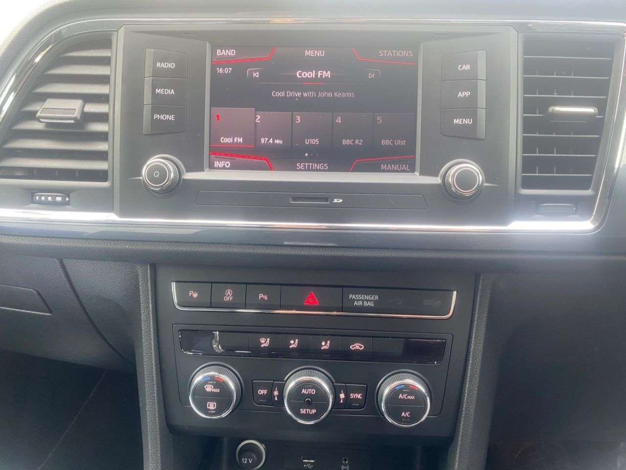 A 2018 SEAT ATECA TSI ECOMOTIVE SE A 2018 SEAT ATECA TSI ECOMOTIVE SE