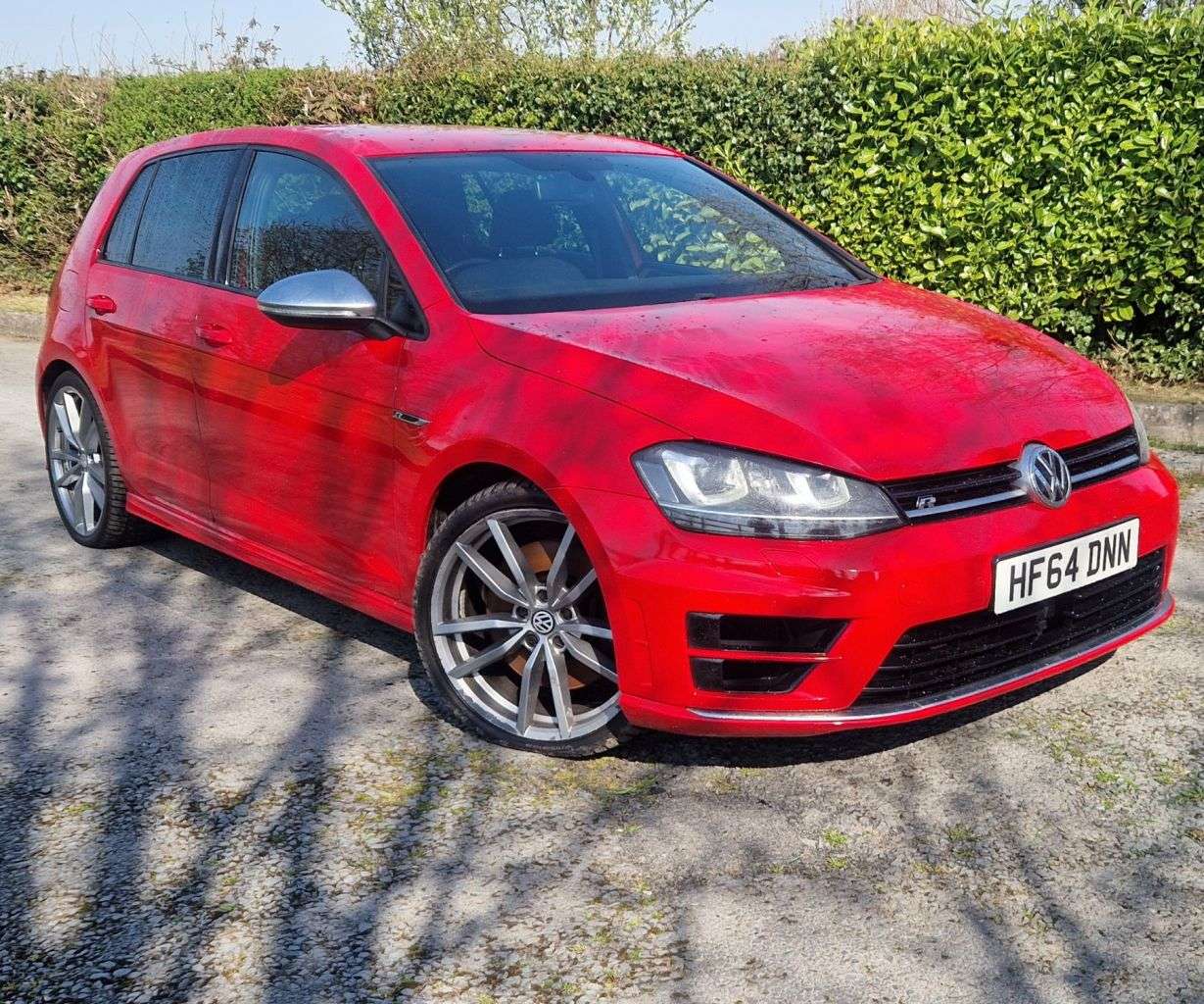 A 2014 VOLKSWAGEN GOLF 2.0 R 5d 298 BHP A 2014 VOLKSWAGEN GOLF 2.0 R 5d 298 BHP
