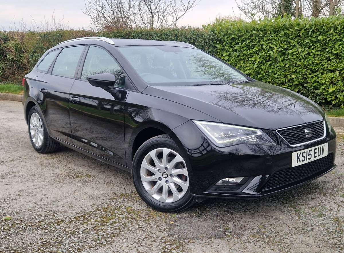 Check out this Seat Leon 2015 Petrol Manual