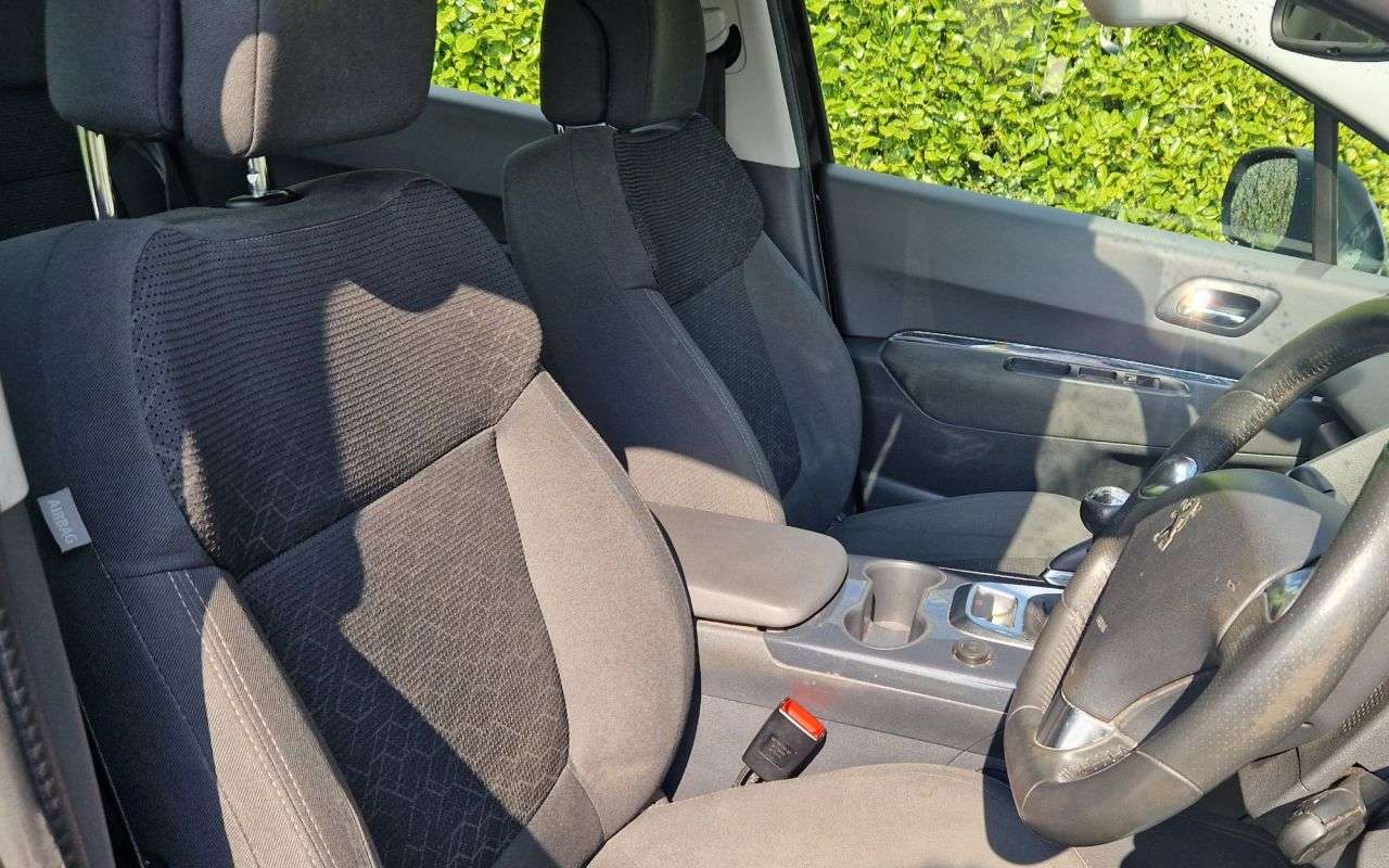 2014 PEUGEOT 3008 2014 PEUGEOT 3008