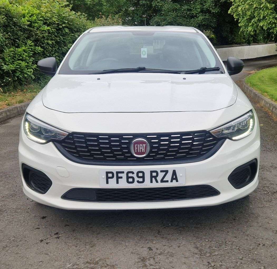 A 2019 FIAT TIPO 1.4 MPI Street Saloon 4dr Petrol Manual Euro 6 (s/s) (95 ps) A 2019 FIAT TIPO 1.4 MPI Street Saloon 4dr Petrol Manual Euro 6 (s/s) (95 ps)