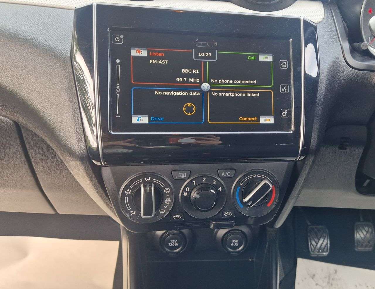 2018 SUZUKI SWIFT 2018 SUZUKI SWIFT