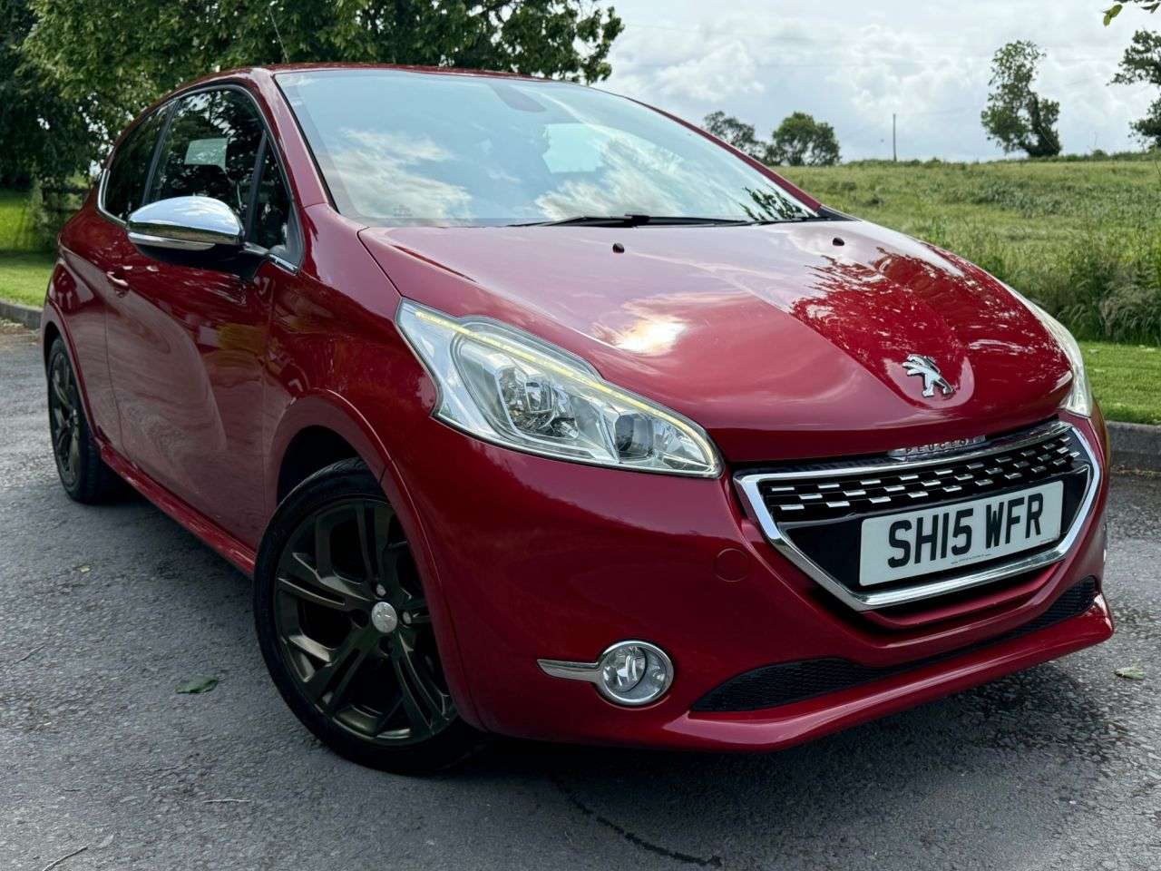 2015 PEUGEOT 208 2015 PEUGEOT 208