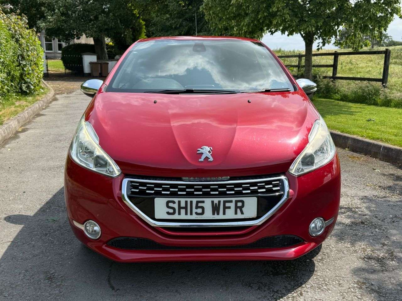 2015 PEUGEOT 208 2015 PEUGEOT 208