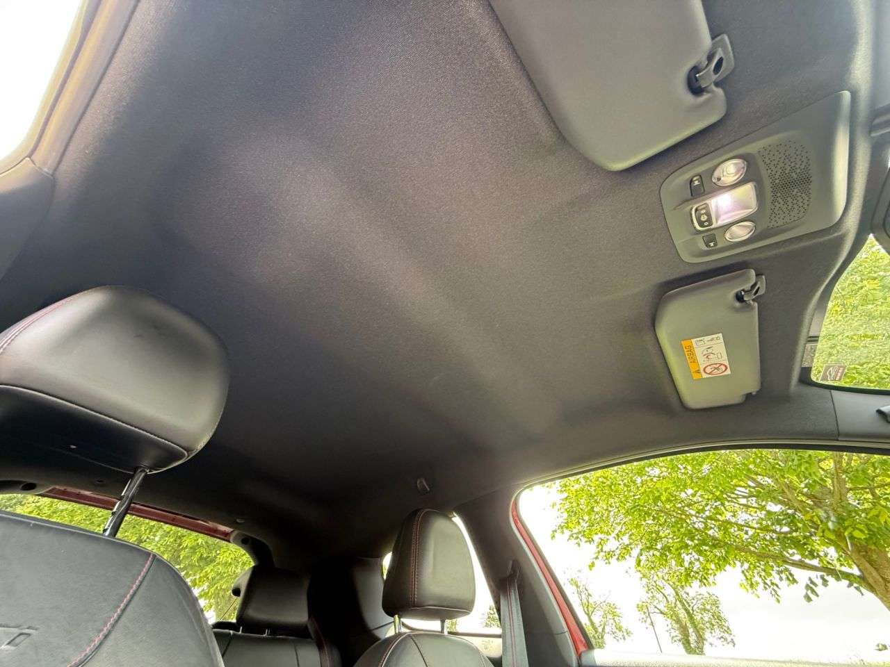 2015 PEUGEOT 208 2015 PEUGEOT 208