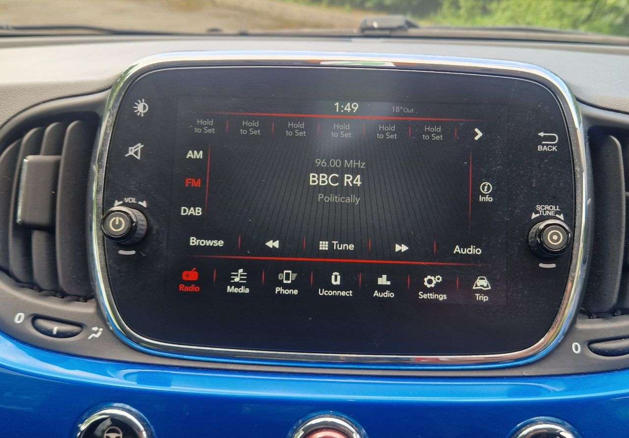 2017 FIAT 500 2017 FIAT 500