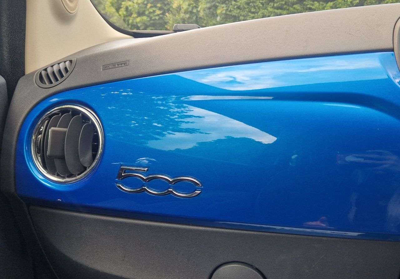 2017 FIAT 500 2017 FIAT 500