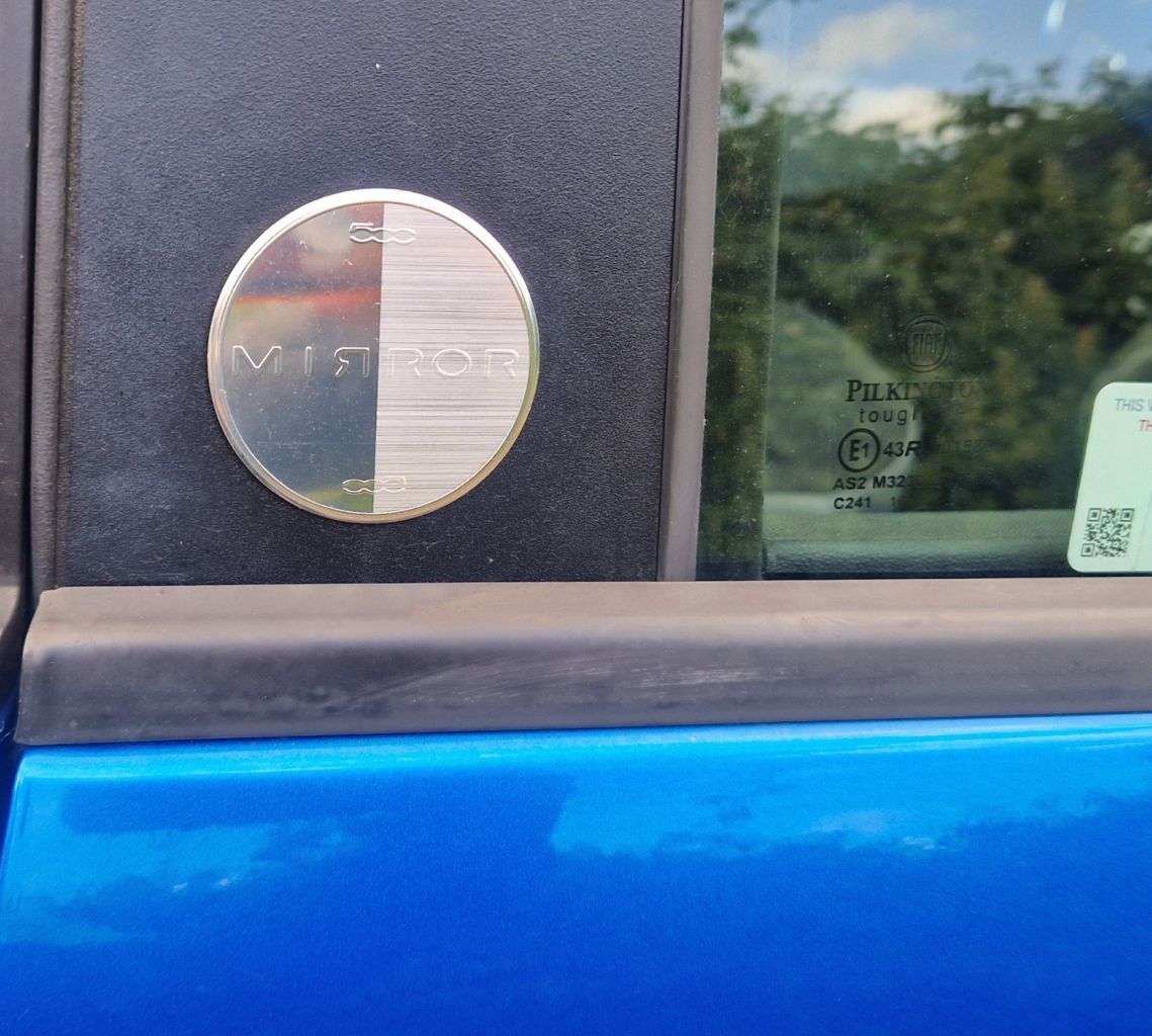 2017 FIAT 500 2017 FIAT 500