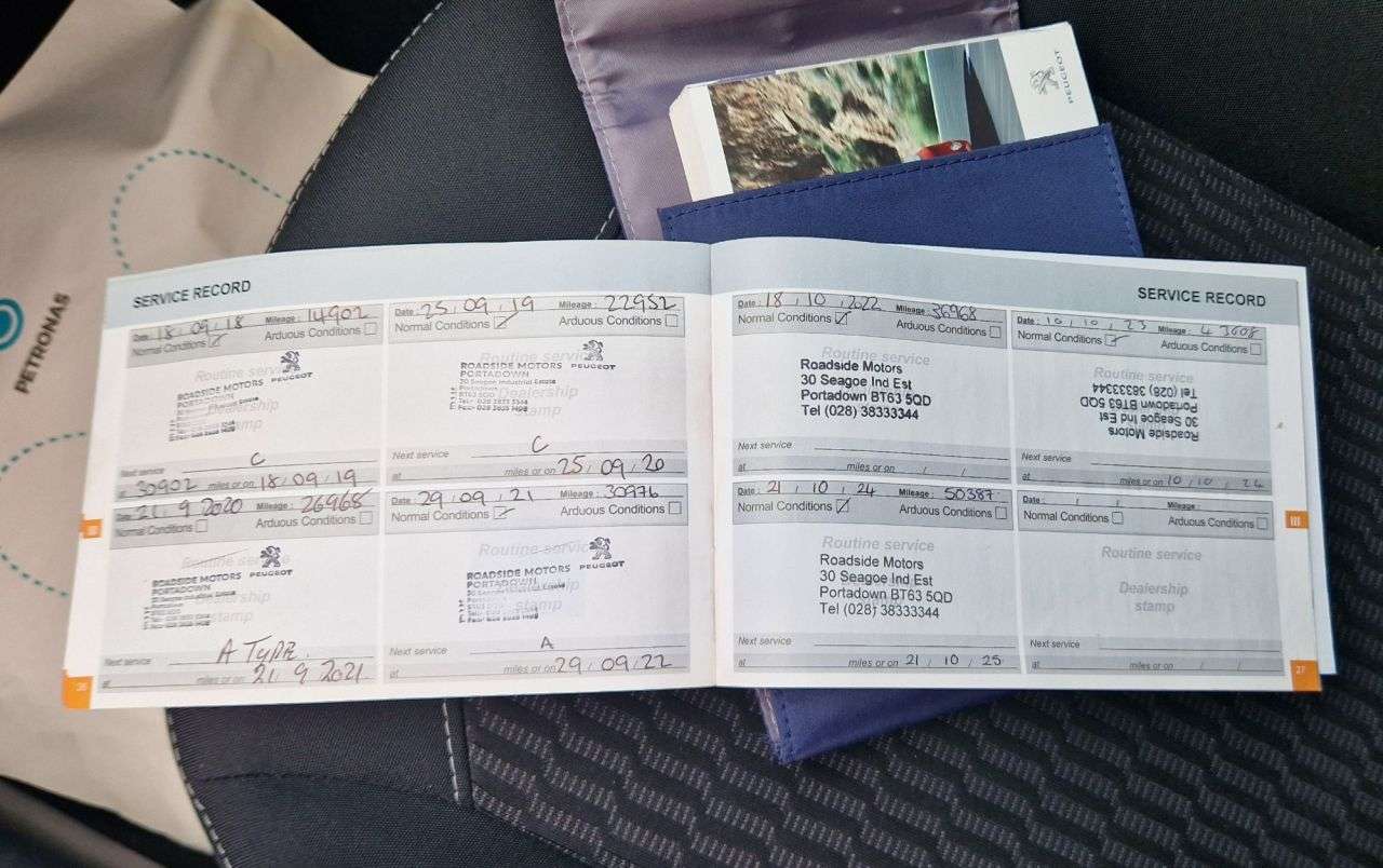 2016 PEUGEOT 208 2016 PEUGEOT 208