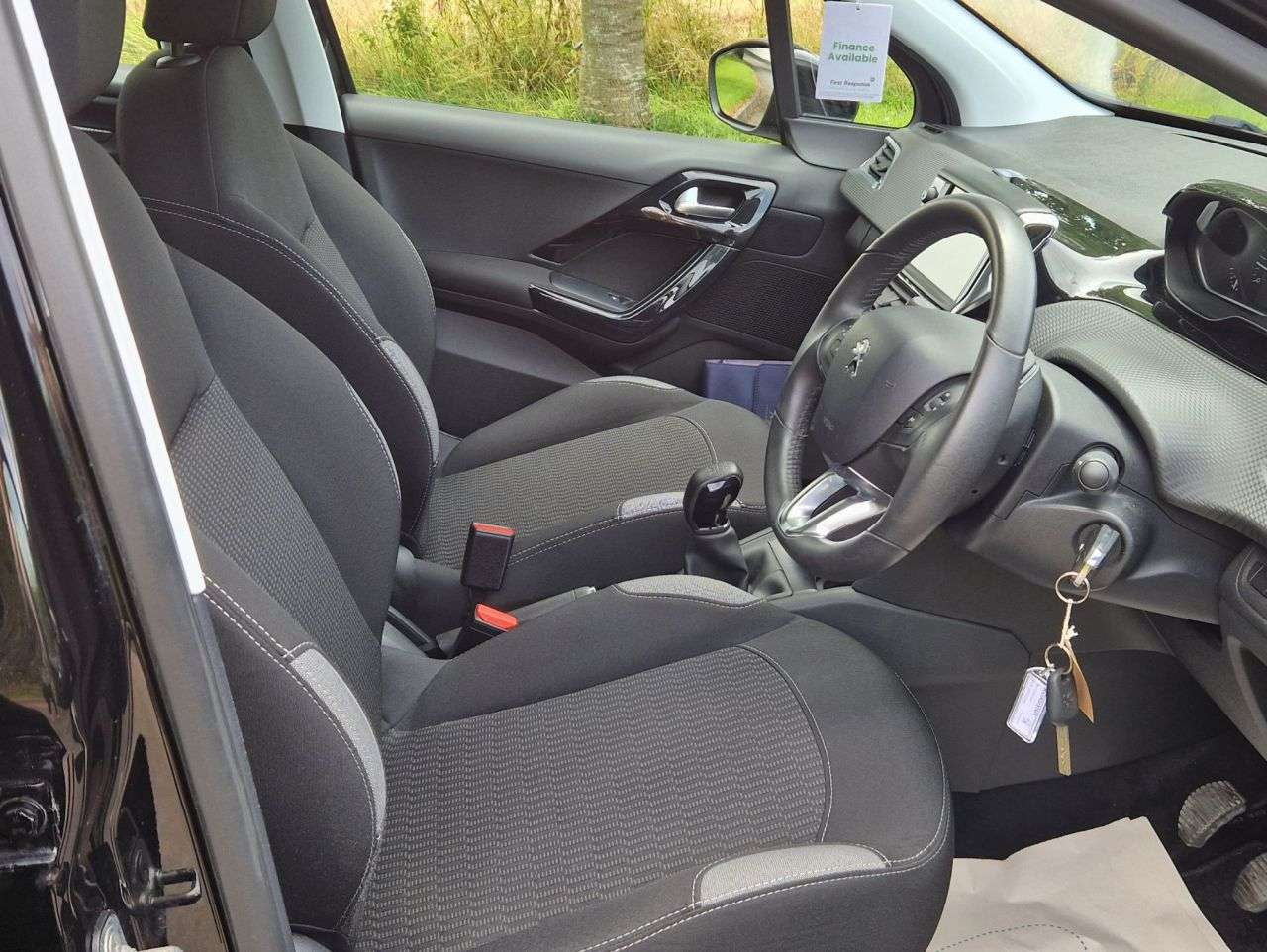 2016 PEUGEOT 208 2016 PEUGEOT 208