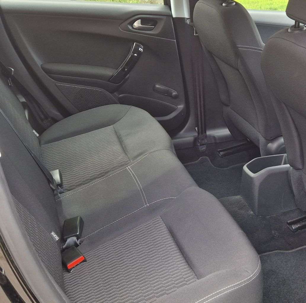 2016 PEUGEOT 208 2016 PEUGEOT 208