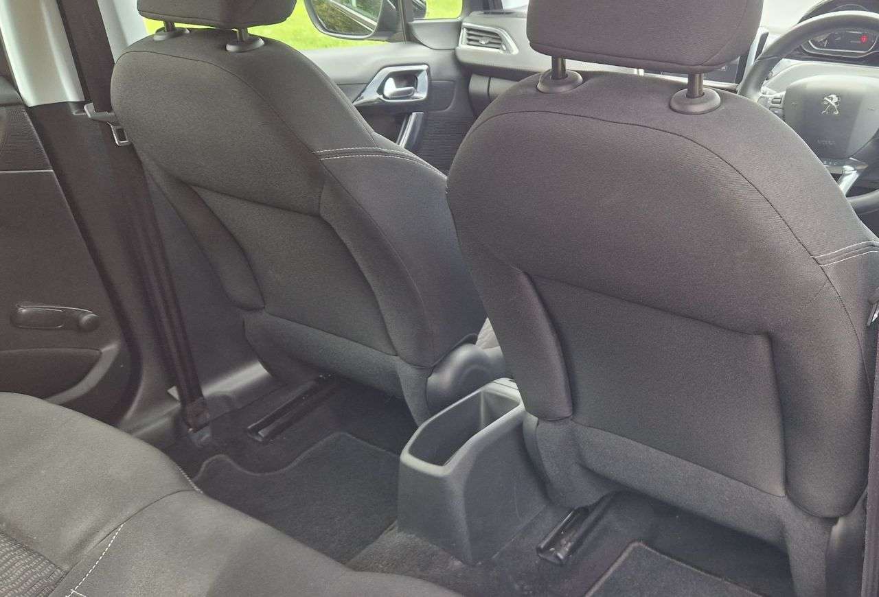 2016 PEUGEOT 208 2016 PEUGEOT 208