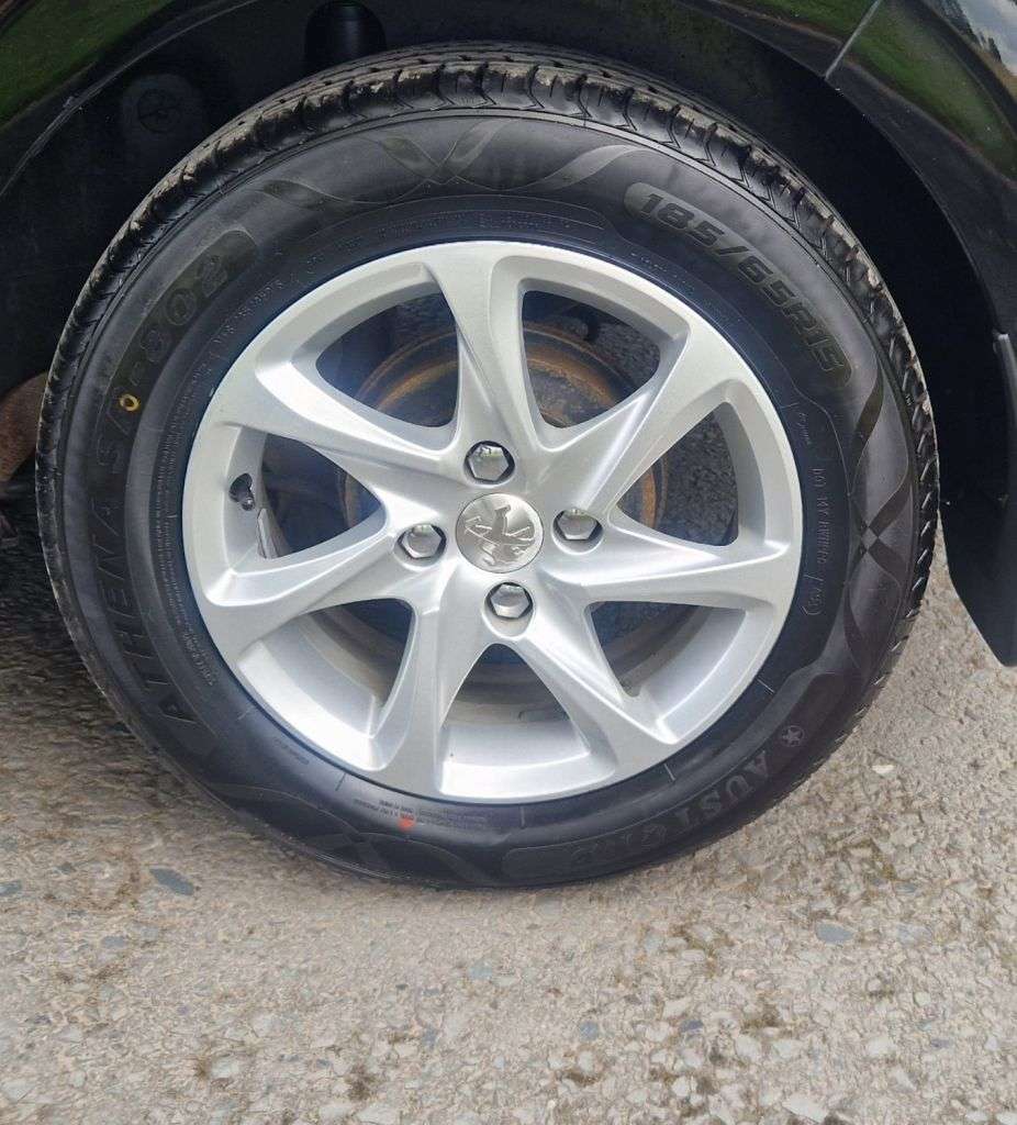 2016 PEUGEOT 208 2016 PEUGEOT 208