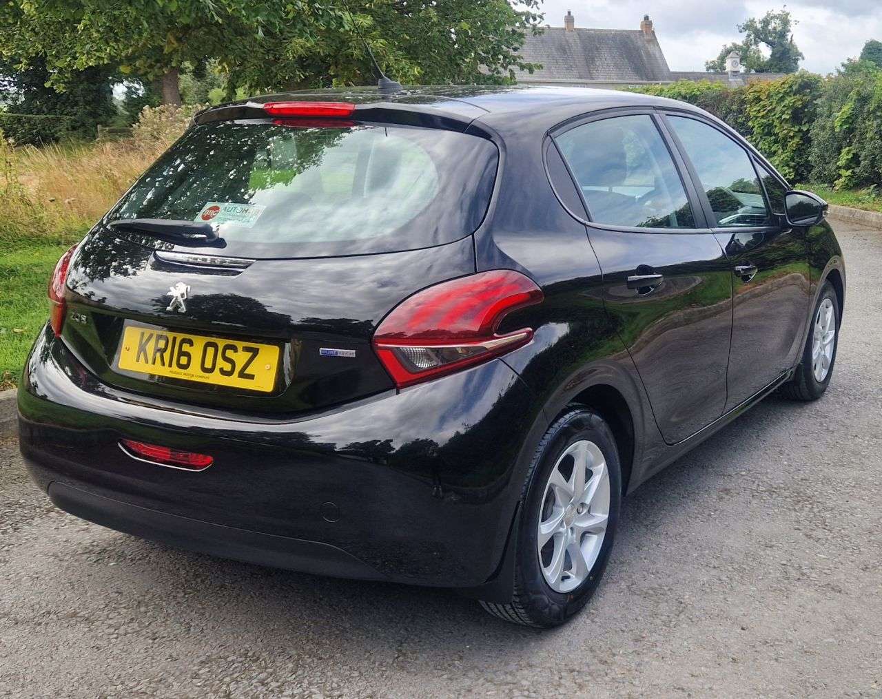 2016 PEUGEOT 208 2016 PEUGEOT 208