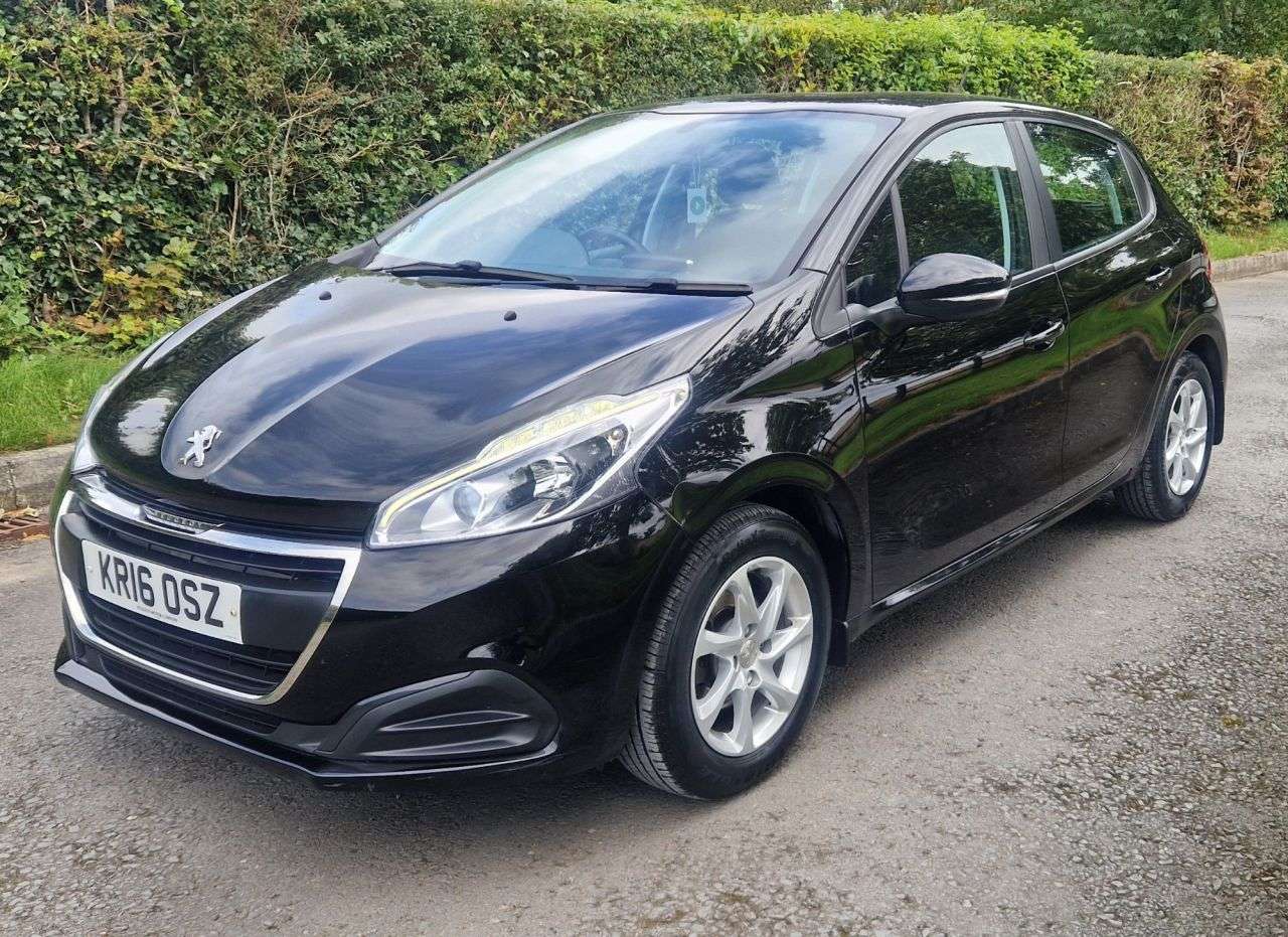 A 2016 PEUGEOT 208 1.2 PureTech Active Hatchback 5dr Petrol Manual Euro 6 (82 ps) A 2016 PEUGEOT 208 1.2 PureTech Active Hatchback 5dr Petrol Manual Euro 6 (82 ps)