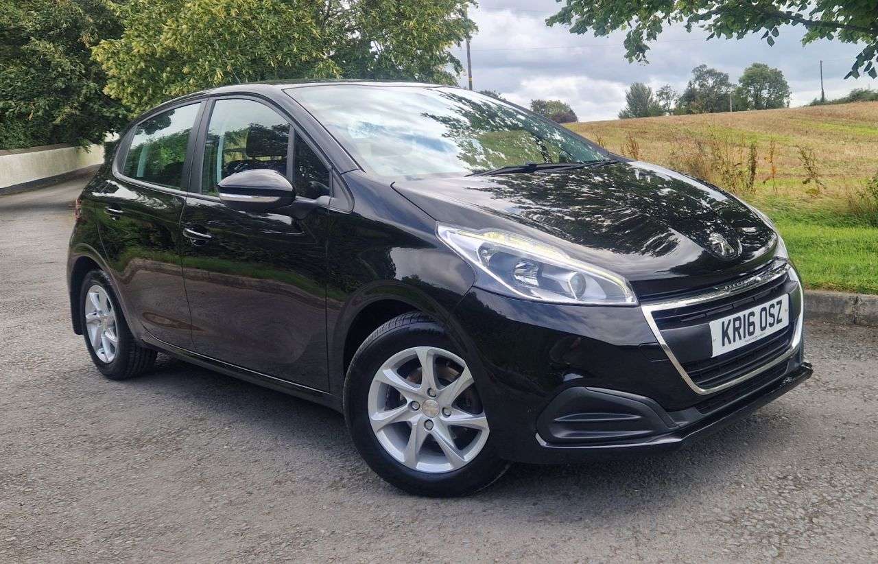 A 2016 PEUGEOT 208 1.2 PureTech Active Hatchback 5dr Petrol Manual Euro 6 (82 ps) A 2016 PEUGEOT 208 1.2 PureTech Active Hatchback 5dr Petrol Manual Euro 6 (82 ps)