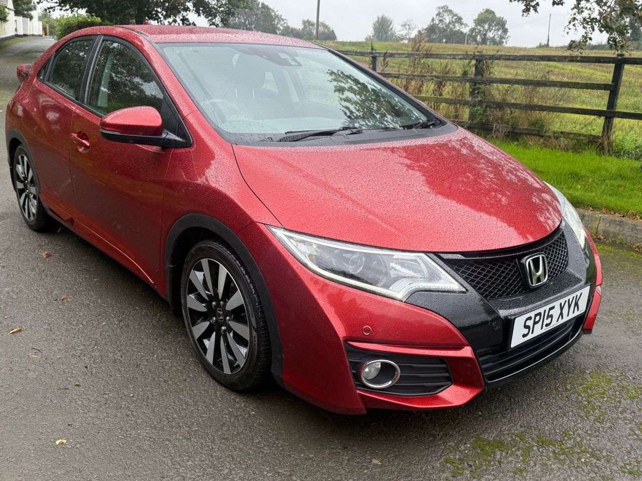 A 2015 HONDA CIVIC 1.8 i-VTEC SE Plus Hatchback 5dr Petrol Manual Euro 6 (s/s) (142 ps) A 2015 HONDA CIVIC 1.8 i-VTEC SE Plus Hatchback 5dr Petrol Manual Euro 6 (s/s) (142 ps)