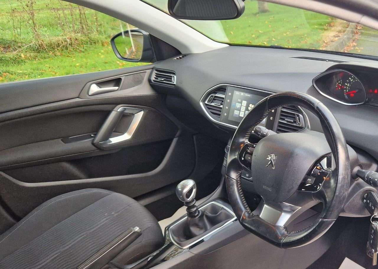 2016 PEUGEOT 308 SW 2016 PEUGEOT 308 SW