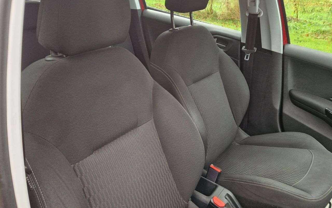 2017 PEUGEOT 208 2017 PEUGEOT 208