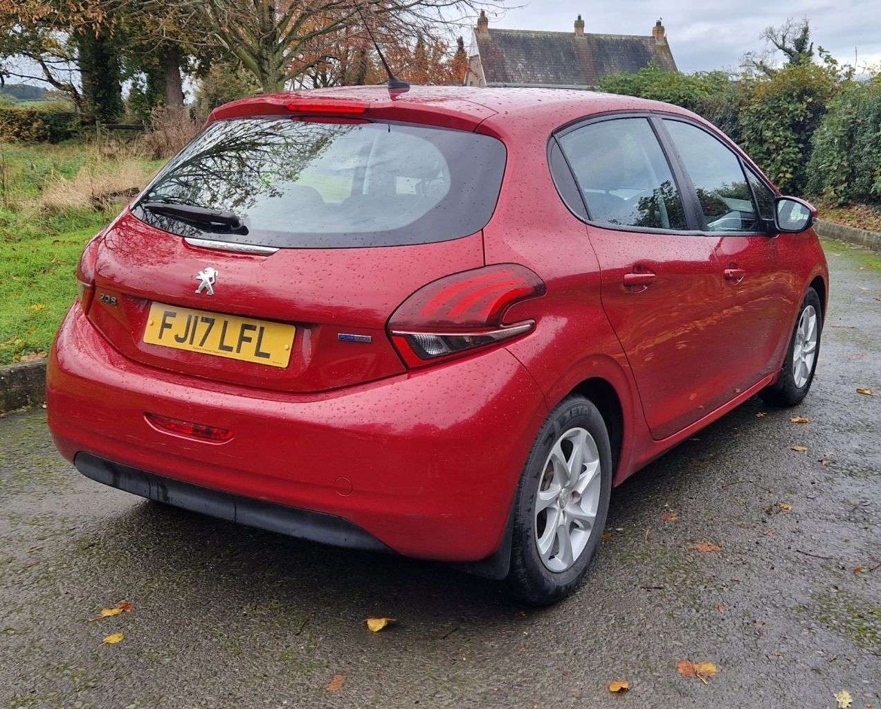 2017 PEUGEOT 208 2017 PEUGEOT 208