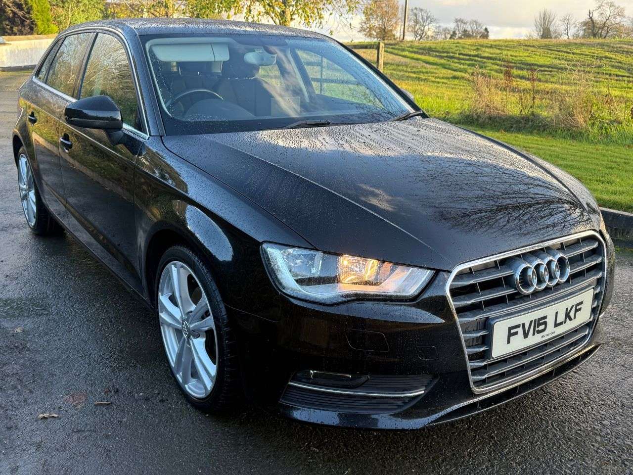 A 2015 AUDI A3 1.6 TDI Sport Sportback 5dr Diesel Manual Euro 6 (s/s) (110 ps) A 2015 AUDI A3 1.6 TDI Sport Sportback 5dr Diesel Manual Euro 6 (s/s) (110 ps)