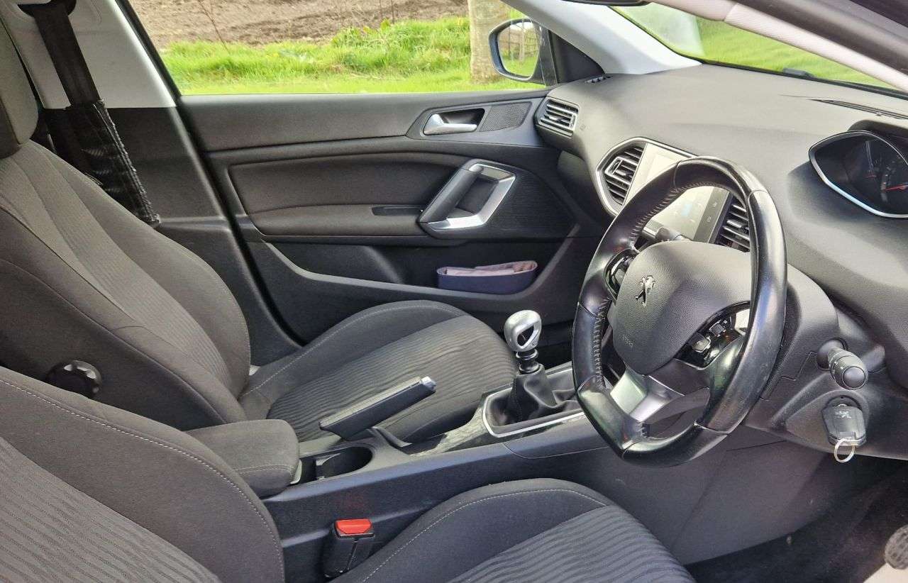 2016 PEUGEOT 308 SW 2016 PEUGEOT 308 SW
