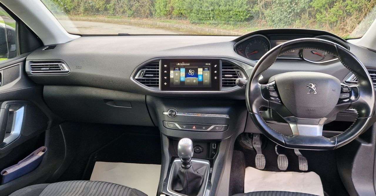 2016 PEUGEOT 308 SW 2016 PEUGEOT 308 SW