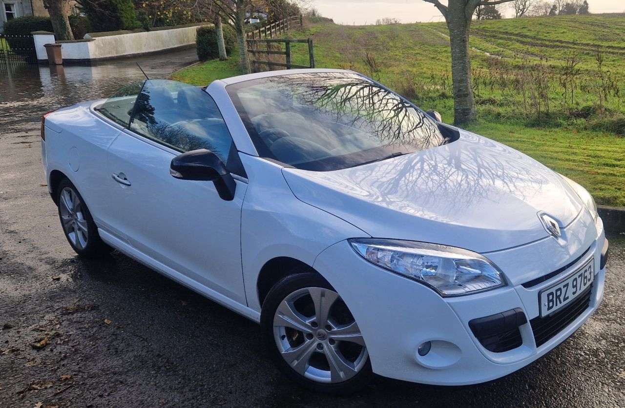 2010 RENAULT MEGANE 2010 RENAULT MEGANE