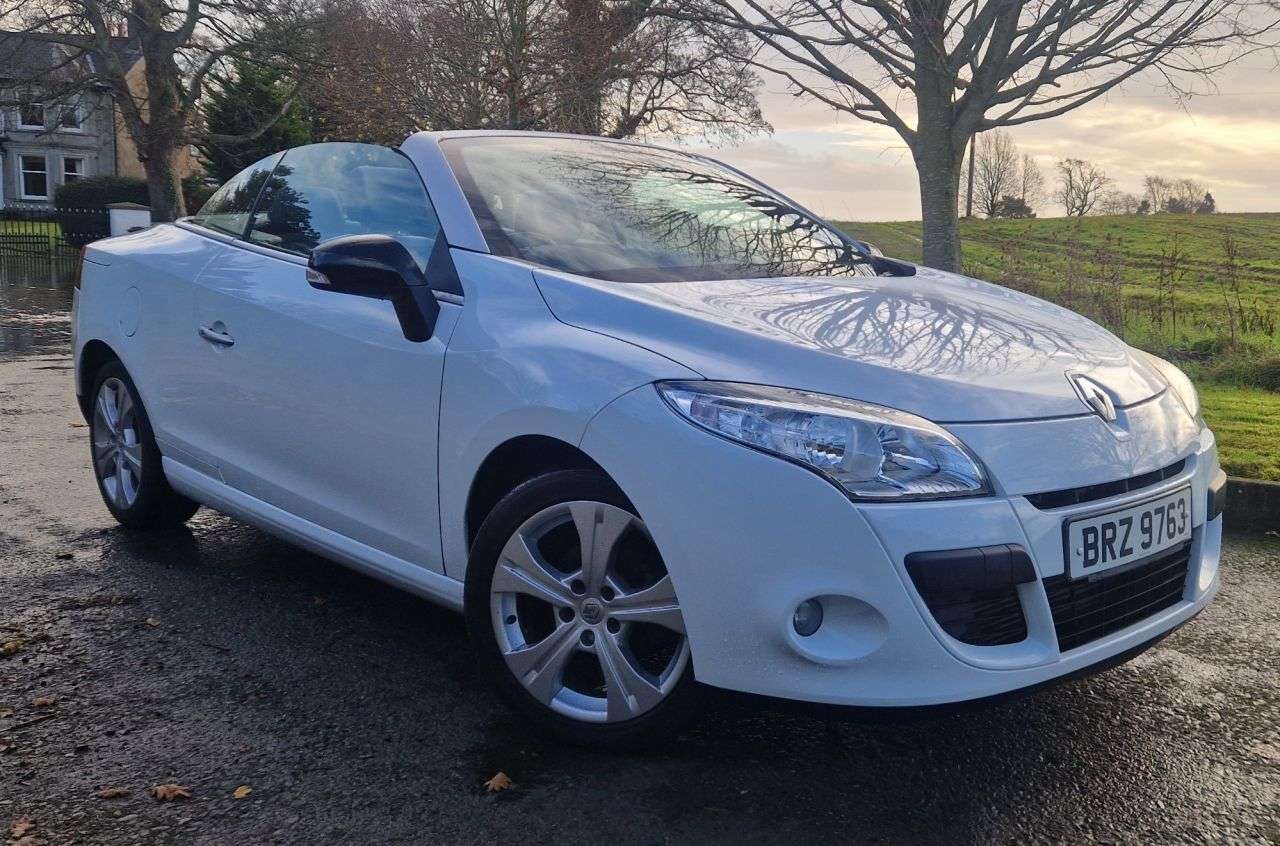 2010 RENAULT MEGANE 2010 RENAULT MEGANE